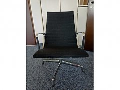 Vitra EA 112 Aluminium Chairs – Designklassiker von Charles & Ray Eames