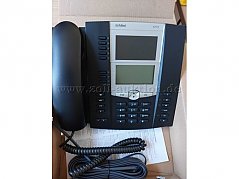 Frontalansicht des Telefon mit Hörer und Anschlusskabel