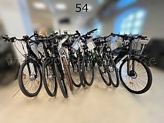 Übersicht Konvolut (von links nach rechts): Zündapp, E-Bike Prophete, Head, bergamont, Pegasus Premio SL, Pegasus Avanti (Citybike) und Avanti (Trekking), Talson, Trekkingrad Prophete, Riverside