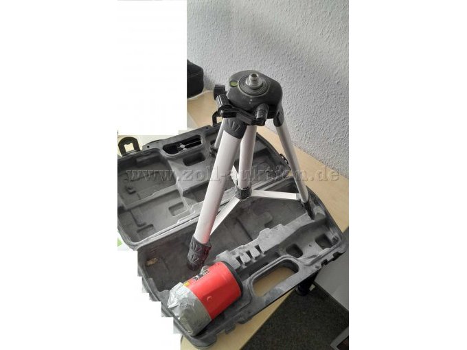 RIDGID Kreuzlinienlaser micro CL-100; Stativ geöffnet