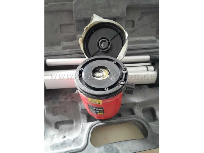 RIDGID Kreuzlinienlaser micro CL-100; Tape geöffnet, Inneres anscheinend beschädigt