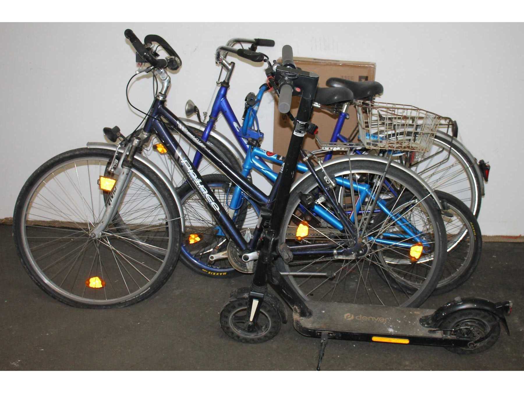 3 Fahrräder ,1 e-scoocter „denver“ an Bastler & 1 Einkaufstrolley