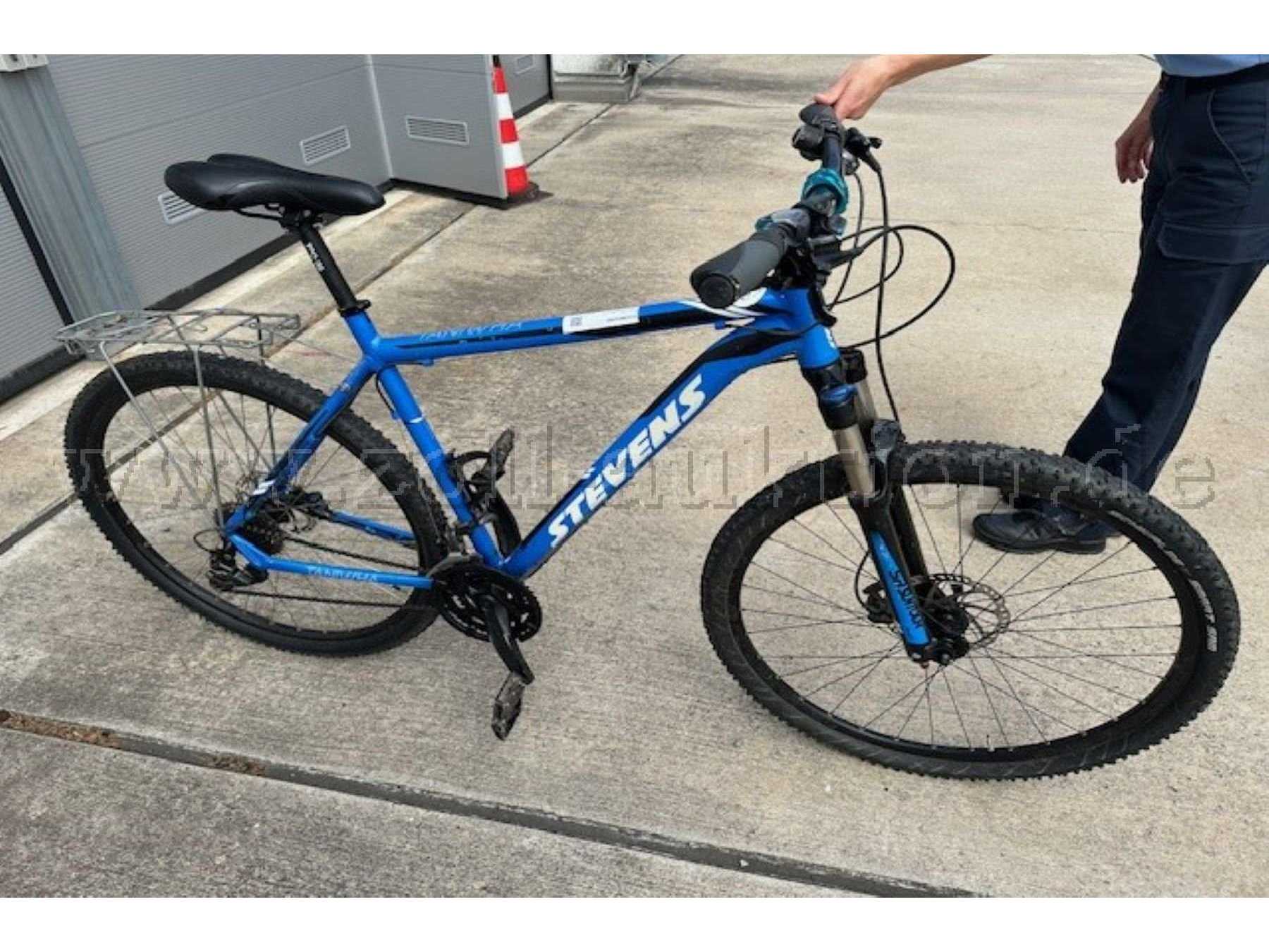 Fahrrad blau seite