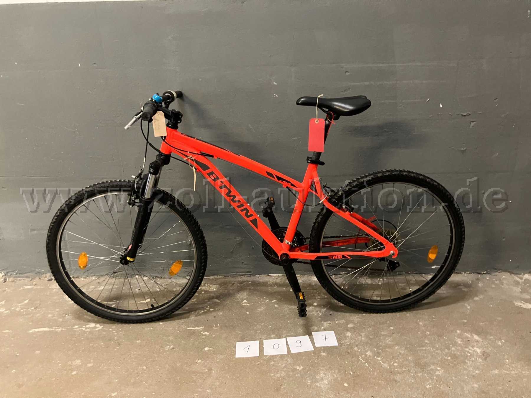 B-Twin Mountainbike - 1097