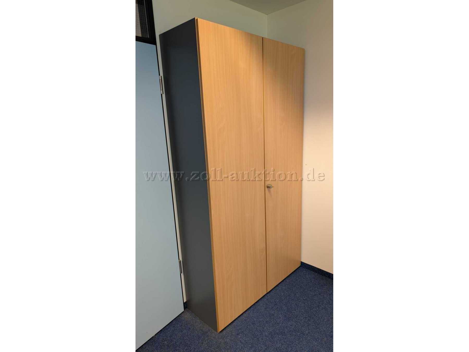 Seitliche Frontansicht