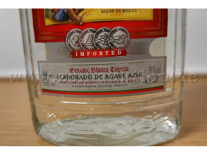 Flasche Front Detail