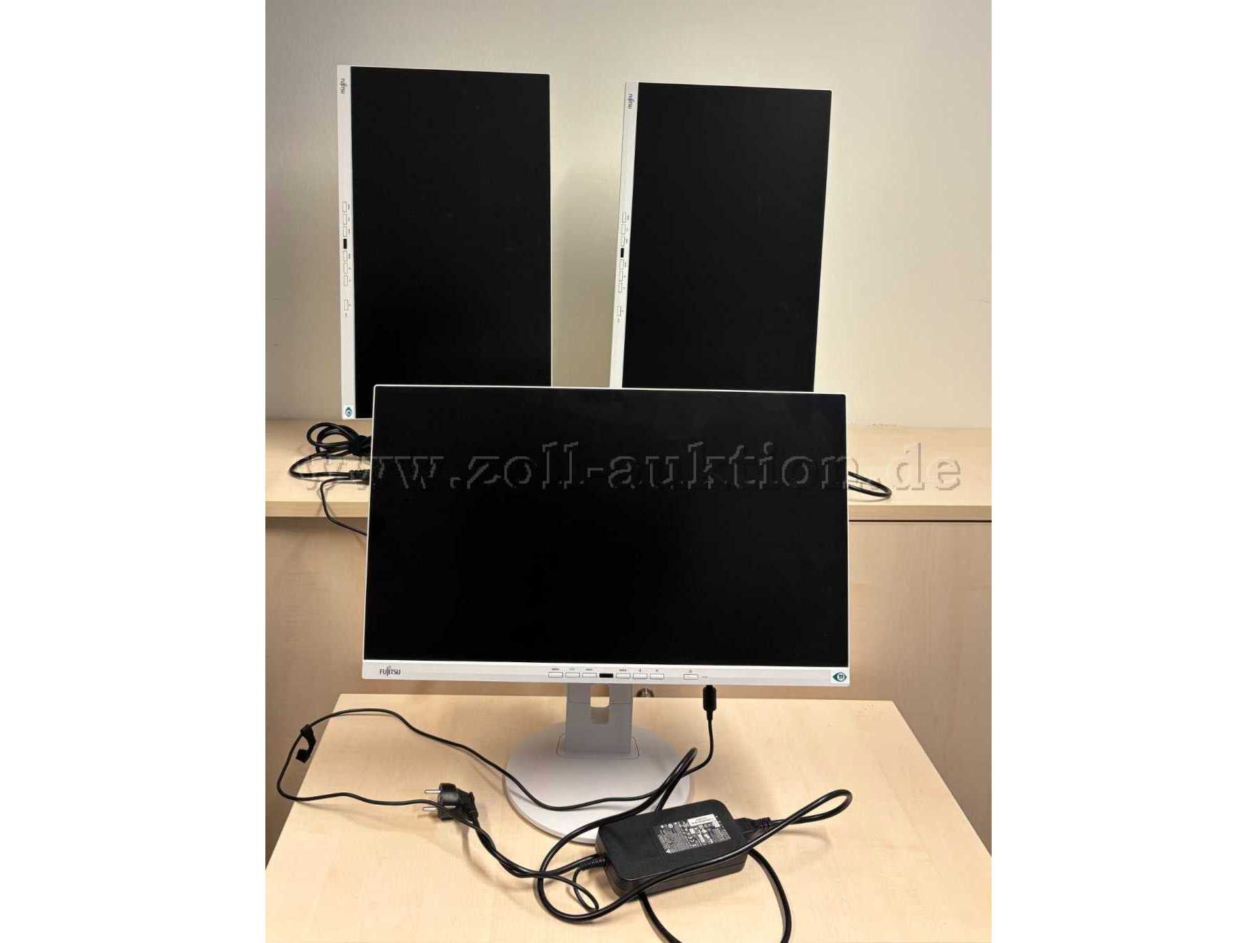 Drei Monitore