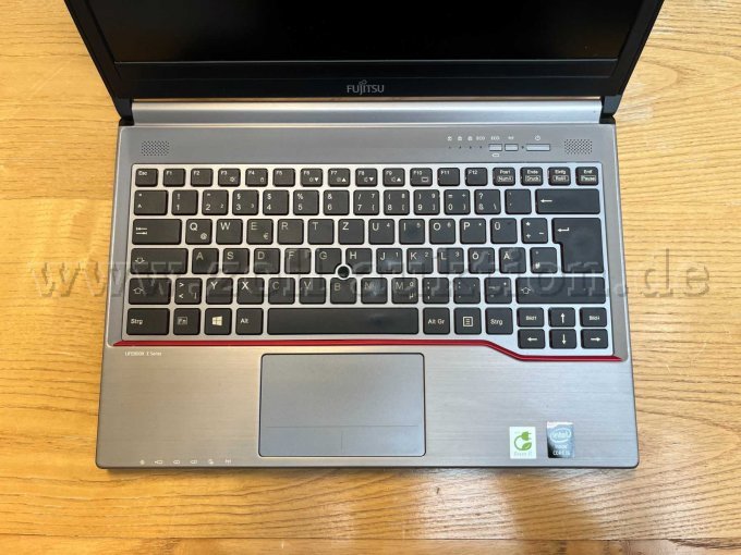 Beispielbild: Tastaturansicht Fujitsu E734