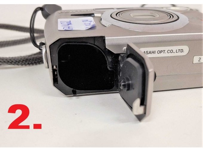 2. Pentax Efina T, APN Filmfach