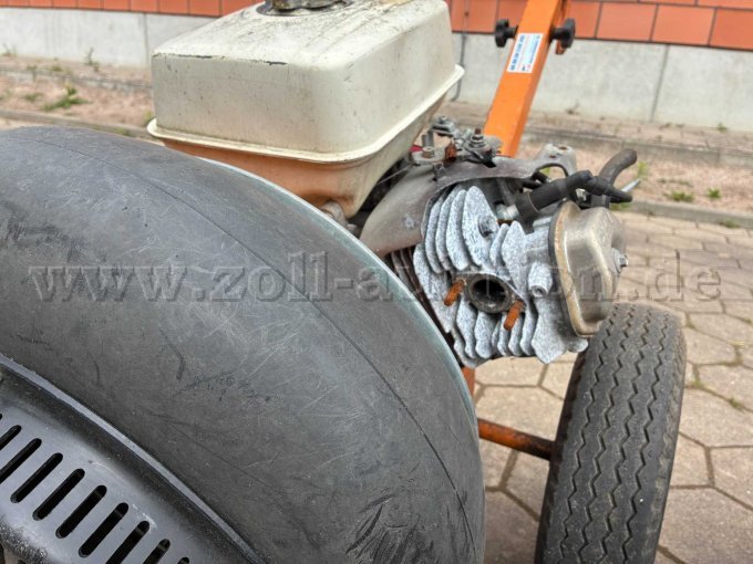 Fehlende Anbauteile Motor Laubläser 2