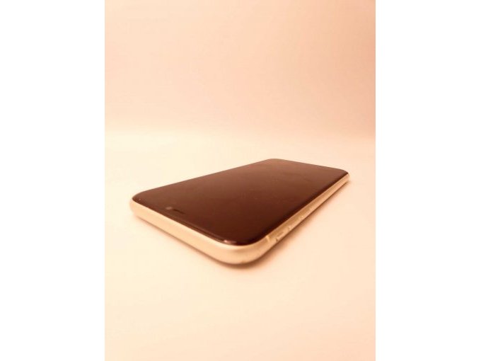 IPhone 11_ Ansicht auf obere Seite/ obere linke Ecke/ linke Seite