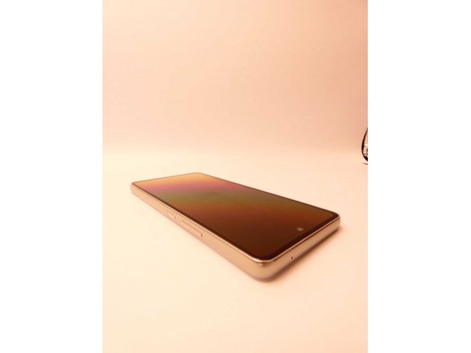 Samsung A53_ Ansicht auf obere Seite/ rechte obere Ecke/ rechte Seite