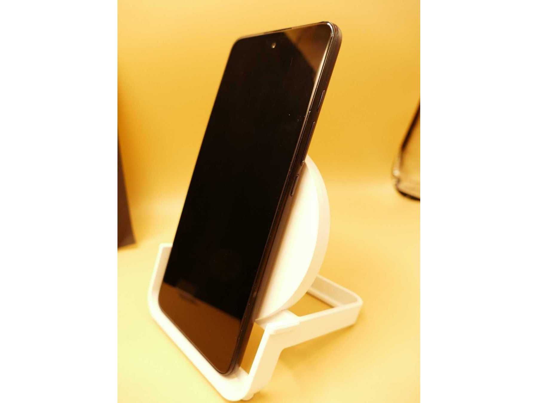 Motorola moto g(60)s_ Ansicht auf Display von rechts