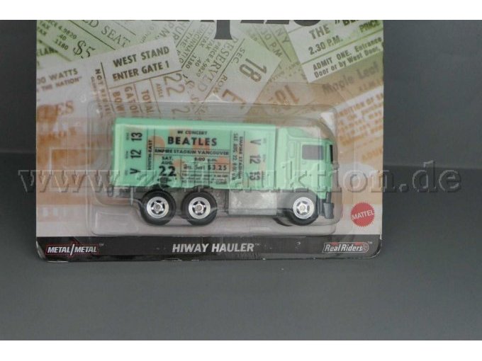 3 Hot Wheels-modelauto's: The Beatles Hiway Hauler en 2 Rite Aid-vrachtwagens, schaal 1:64 – foto 2 – kavel bij Zoll-Auktion, Halle (Saale)