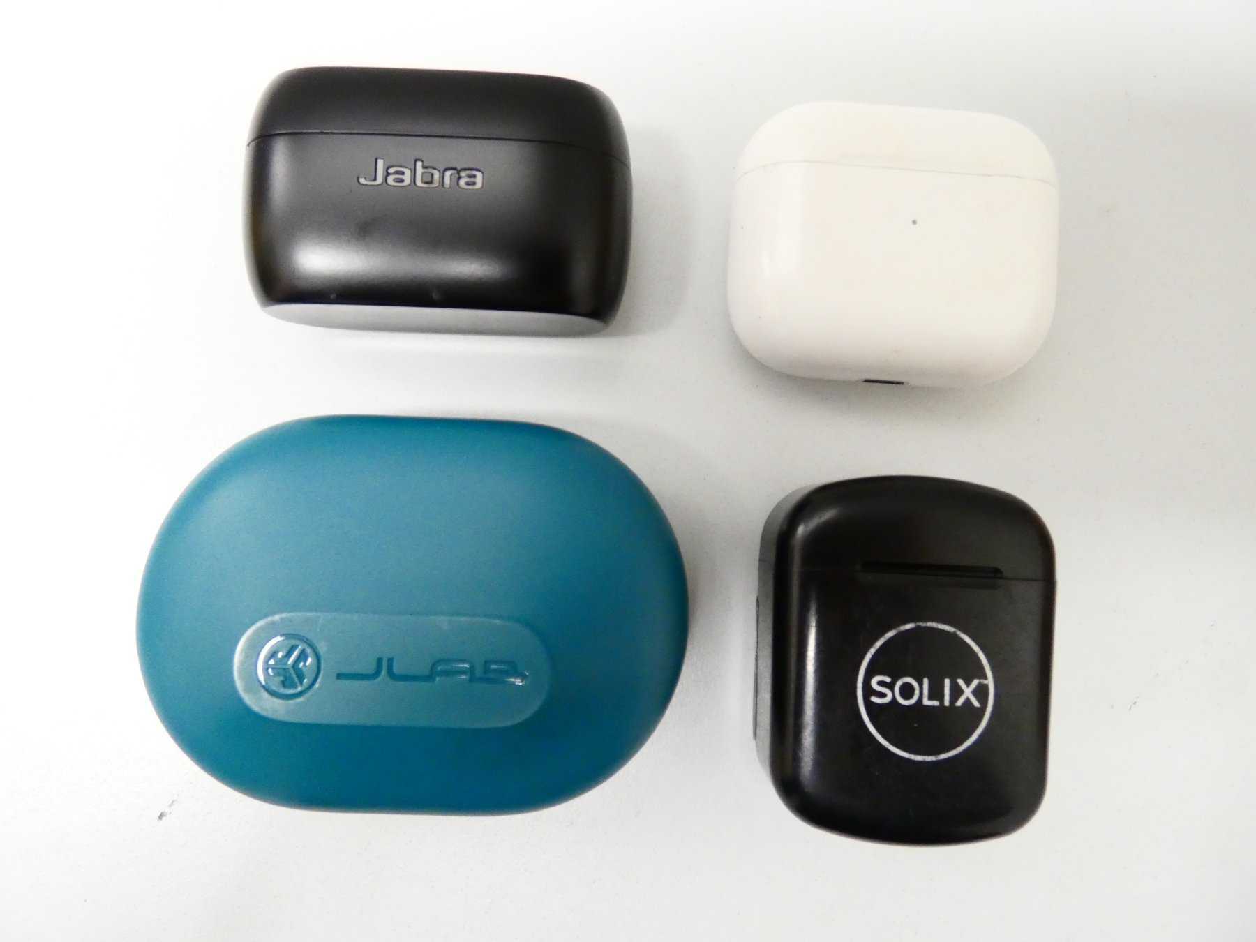 4 In-Ear-Kopfhörer_ Ansicht auf Vorderseite