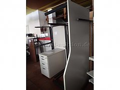 Beispielbild:
Tisch mit Rechtsausleger,
180 x 80/100 cm