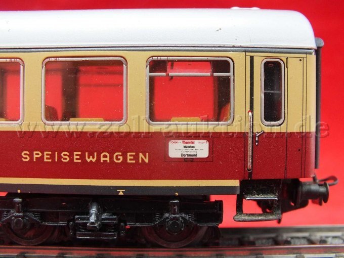 Zuglaufschild und Einstieg