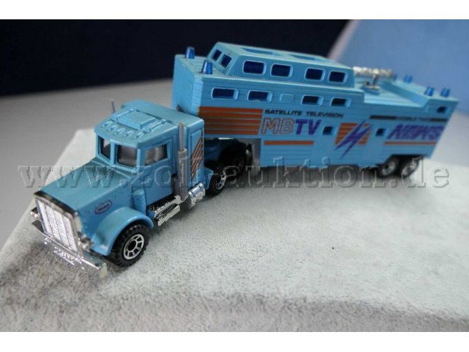 Kenworth Convoy 1981 MBTV News Ansicht von der Seite