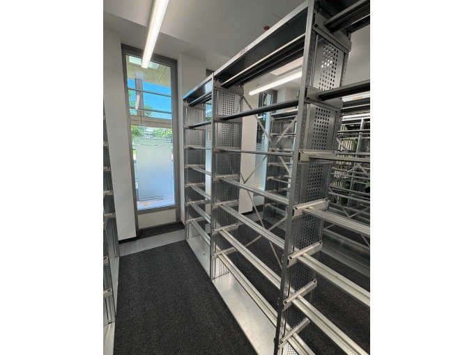 3 Metallregal für Hängeregister (Firma Fischer) – kavel bij Zoll-Auktion, Bonn