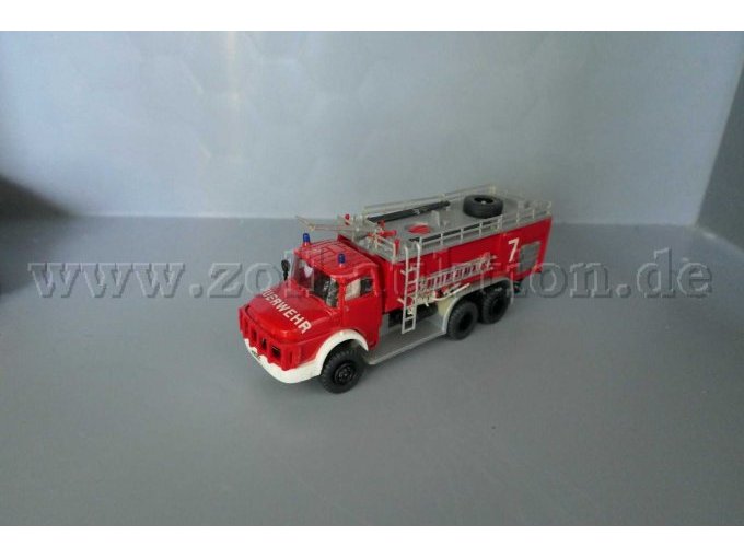 Mercedes Benz FLF 8000 Ansicht von der Seite
