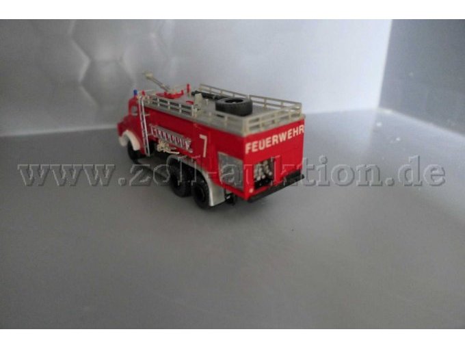 Mercedes Benz FLF 8000 Ansicht von hinten