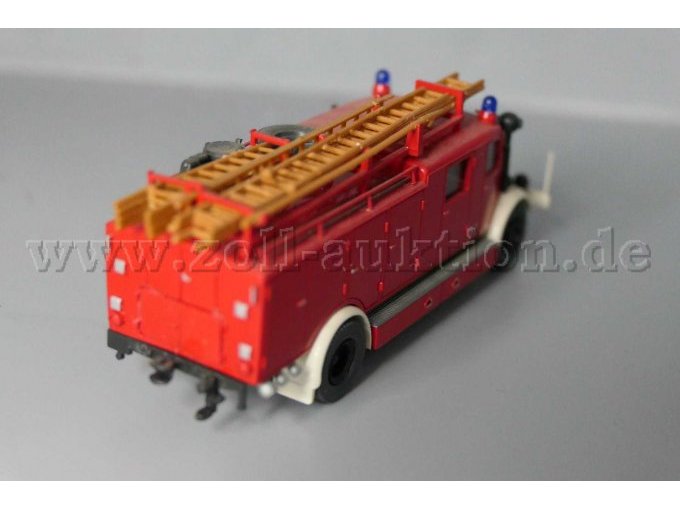 MB LF 25 Ansicht von hinten