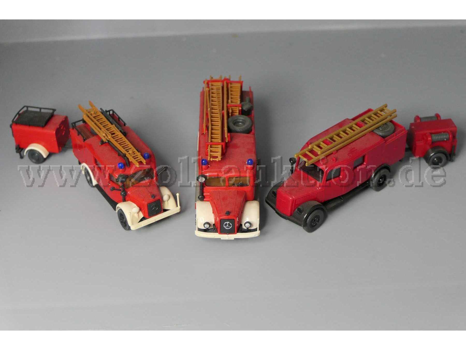 Modellfahrzeuge Feuerwehr Rüstwagen, 1:87 Gesamtansicht