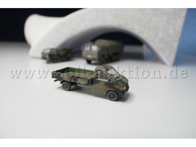 Roco T4 Pritsche Bundeswehr Ansicht von der Seite