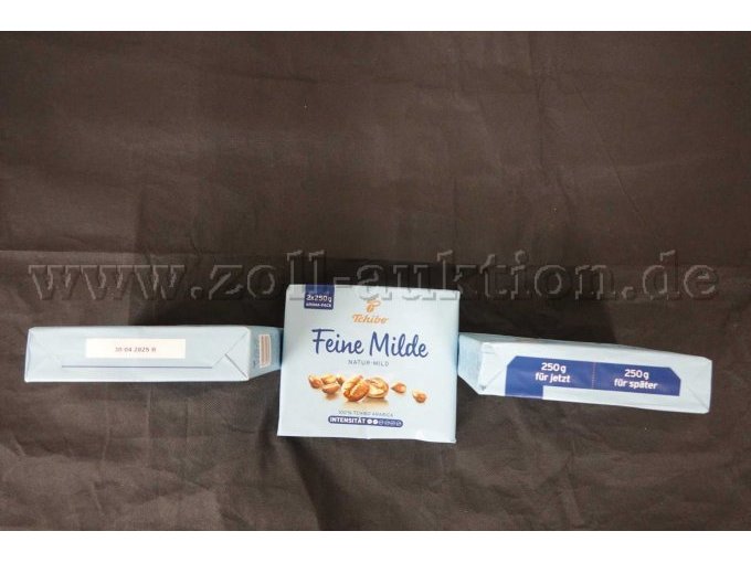 3 Pakete Tchibo Feine Milde gemahlen á 500g
MHD 30.04.2025