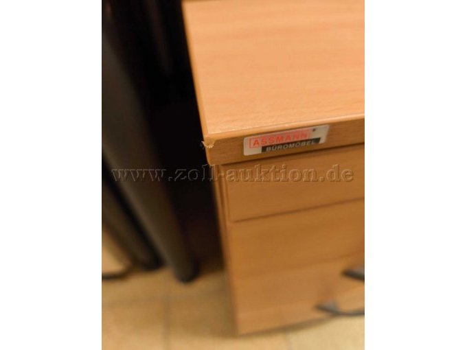 Abschürfung Rollcontainer Eckseite links