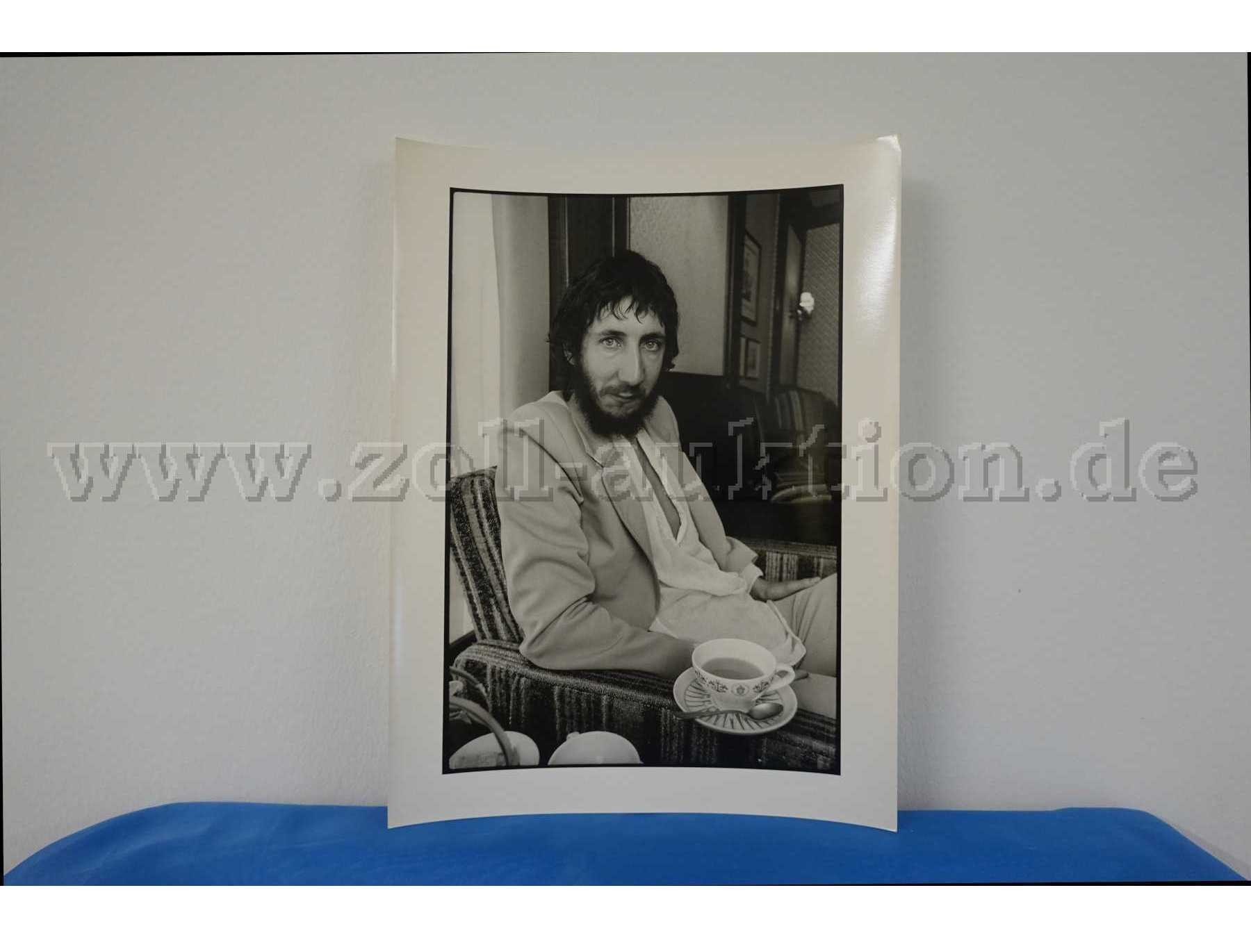 SW-Bild
Pete Townshend mit Teetasse