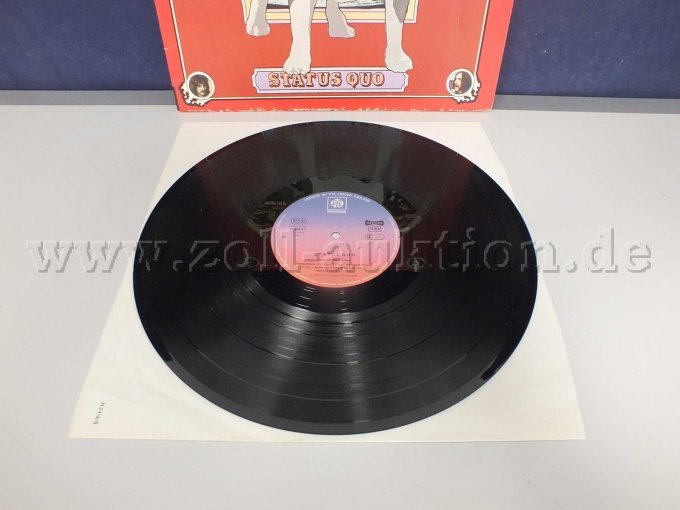 Detailansicht der LP "Dog Of Two Head" ohne Hülle