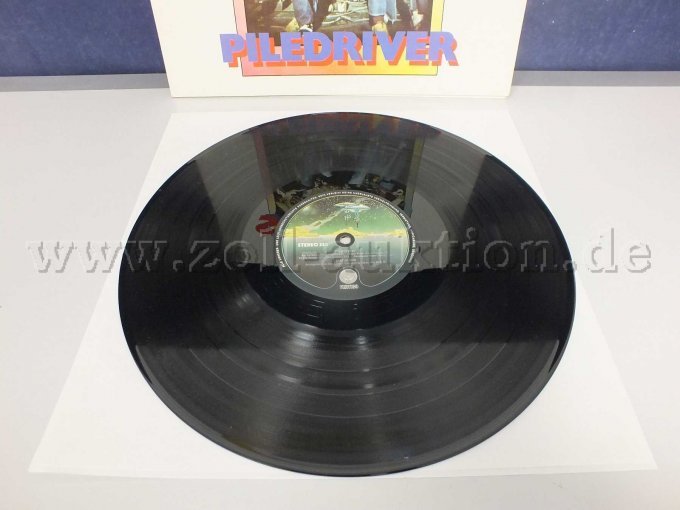 Detailansicht der LP "Piledriver" ohne Hülle
