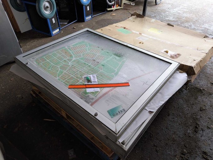 Schaukasten 2 - vorne rechts