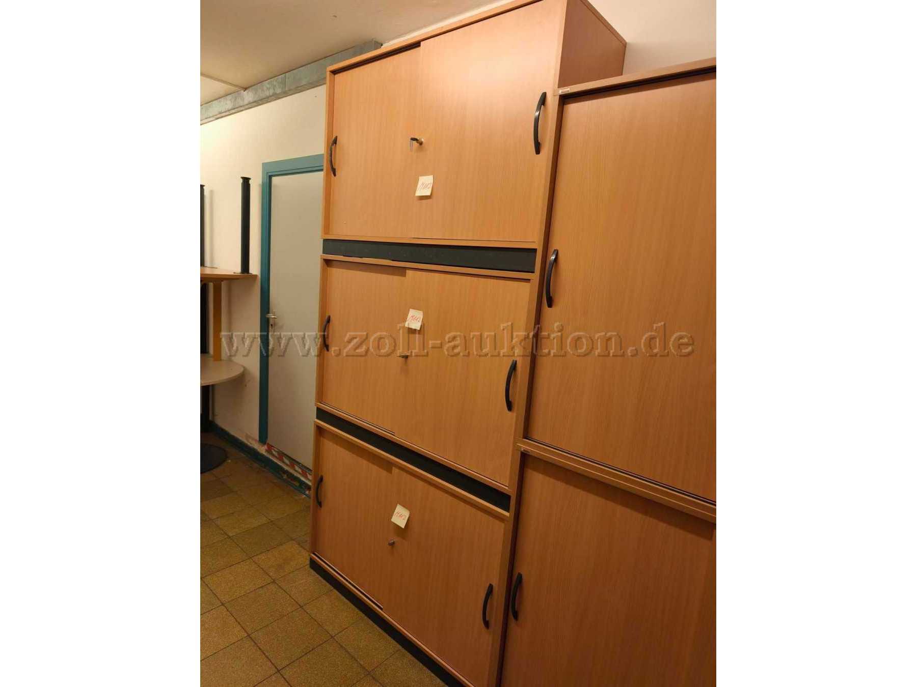 Schiebetürenschrank geschlossen