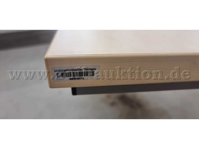 Tisch 30076 2/2
Ansicht Seriennummer
