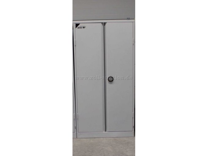 Flügeltürenschrank