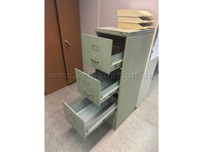 Details, kleiner Schrank