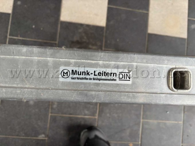 Typenschild Munk