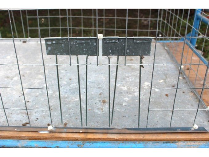 Detailansicht Taubentransportkäfig Öffnung