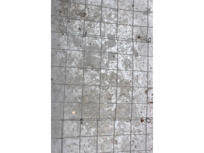 Detailansicht Taubentransportkäfig Eingriff oben