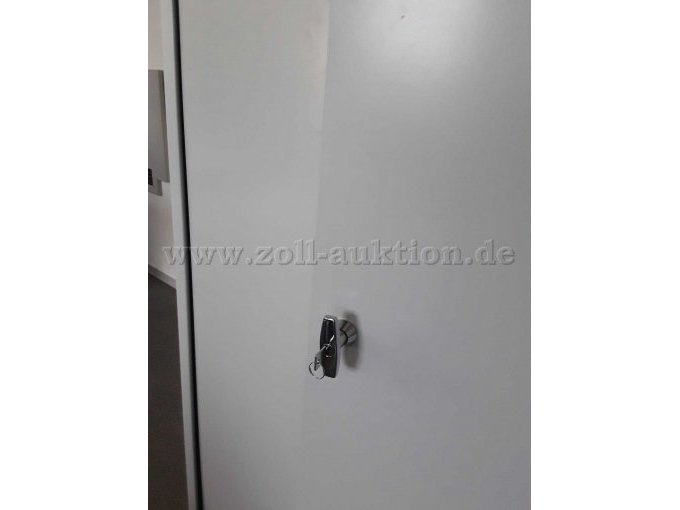 Schrank 2