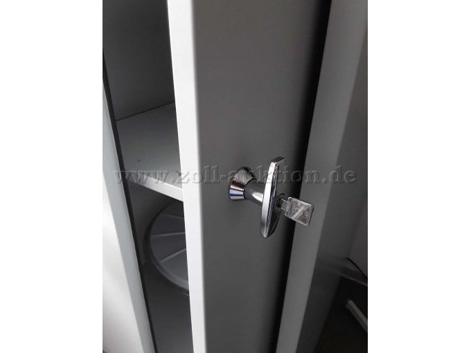 Schrank 1