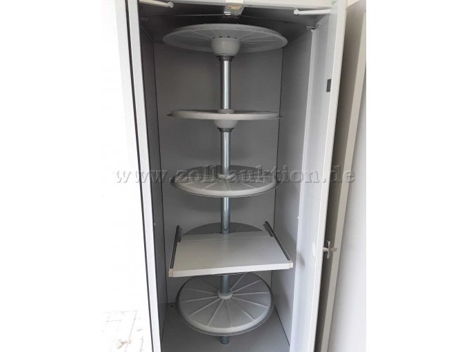 Schrank 1