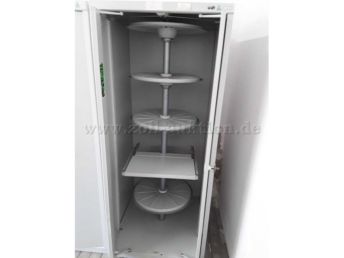 Schrank 3