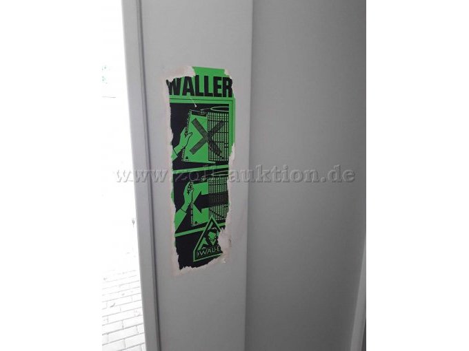 Schrank 3