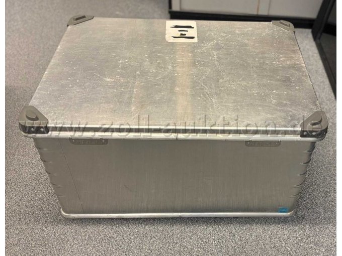 1 Stück vom Außenmaß ca. 770 x 570 x 400 mm