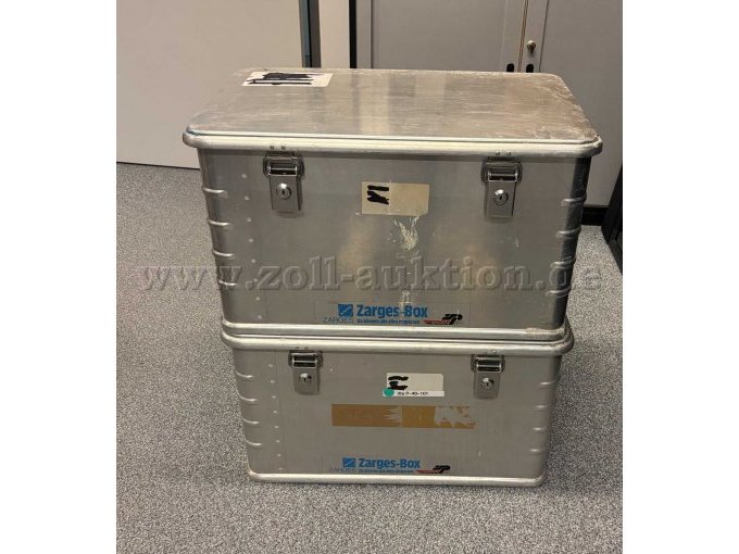 2 Stück vom Außenmaß ca. 600 x 400 x 330 mm