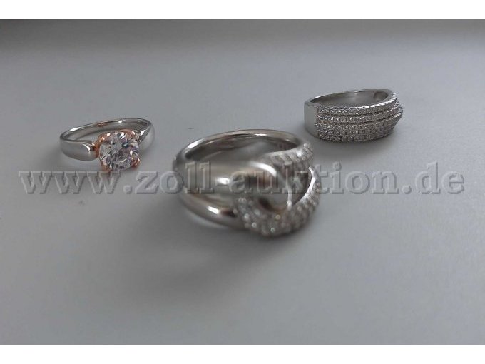 Ringe in Frontansicht
