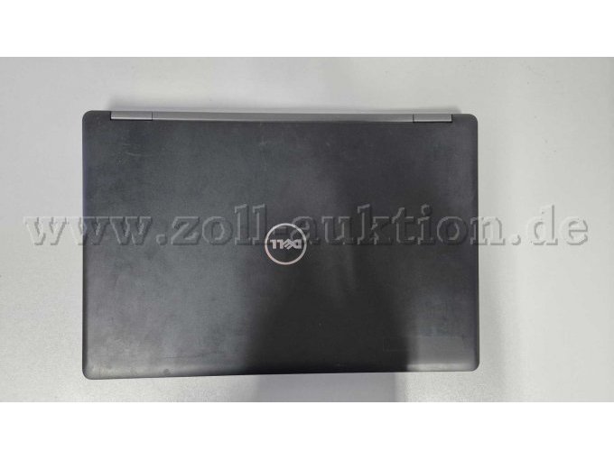 Dell Latitude 5580 zugeklappt